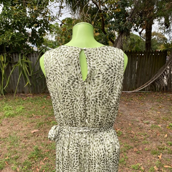 Alexa B Leaves Print Belted Shimmery Chiffon Maxi Dress Size 6 - Picture 7 of 9